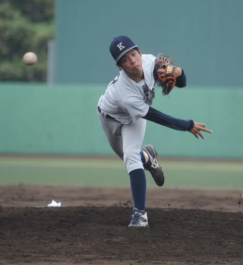 九産大対九共大　九共大先発の当山昇平投手が7回途中1失点の好投を見せた（撮影・浦田由紀夫）