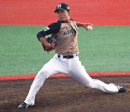 イースタン・リーグ楽天戦の8回から4番手で登板した日本ハム福田（撮影・山崎純一）