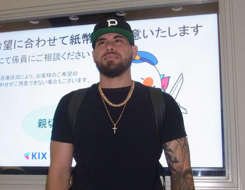 チームメートとの再会を願いながら帰国したオリックス・ロメロ（撮影・堀まどか）