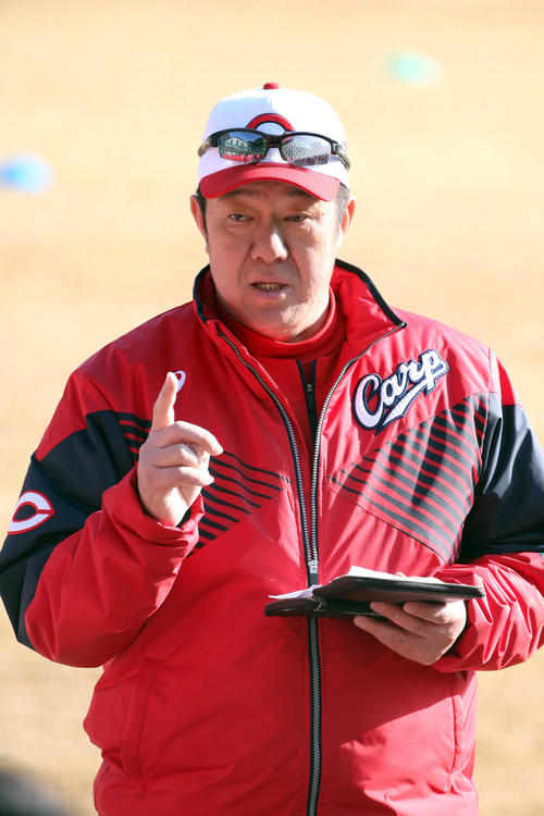 広島の佐々岡真司投手コーチ（2019年2月7日撮影）