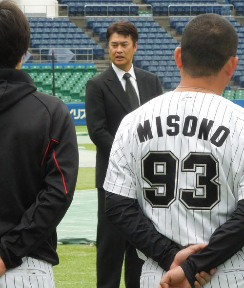 ロッテ大村コーチ（2015年10月29日撮影・古川真弥）