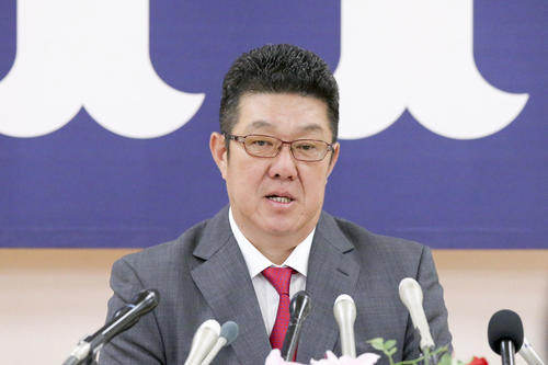 広島の監督就任会見で決意を語る佐々岡新監督（撮影・上山淳一）