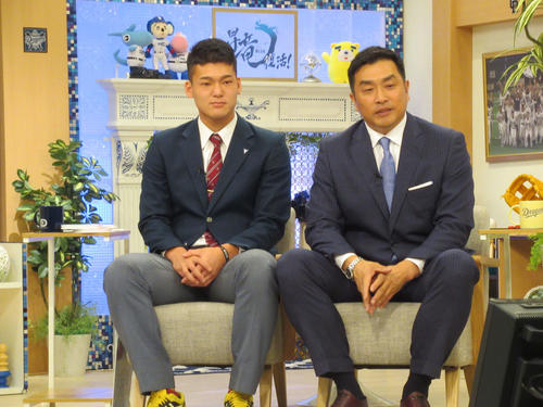 山本昌氏（右）とドラゴンズ応援番組内で初対面した石川