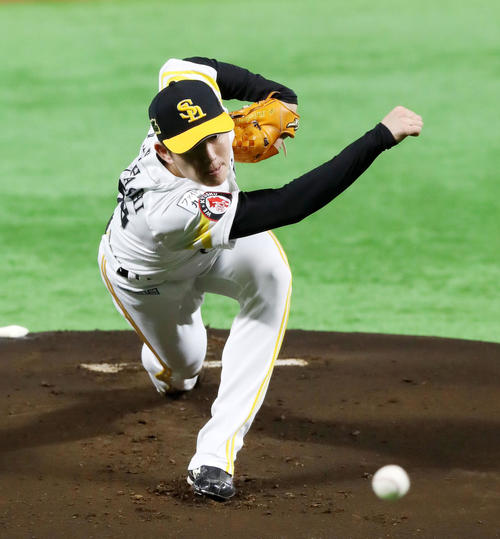 ソフトバンク対巨人　先発で力投する高橋礼（撮影・加藤哉）