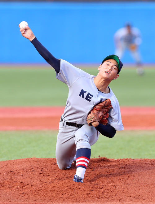 明大対慶大　先発の慶大・森田晃（撮影・大野祥一）