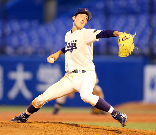 明大対慶大　11奪三振するも、サヨナラ負けを喫した明大・森下（撮影・大野祥一）