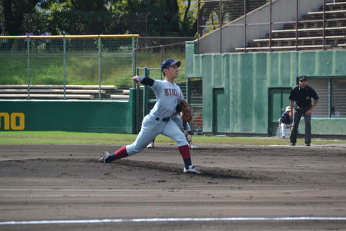 オリックスから3位指名を受けた近大・村西
