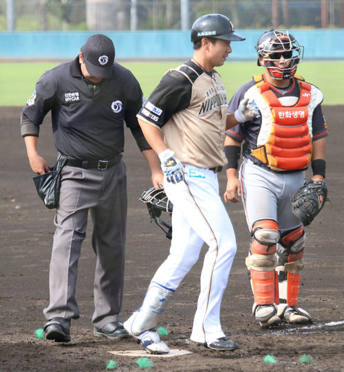 フェニックス・リーグ　韓国ハンファ対日本ハム　4回表無死　7月に右肘手術後、初の本塁打を放った日本ハム松本（撮影・木下大輔）