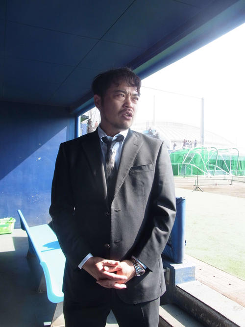 1年ぶりにオリックスに復帰した小谷野2軍打撃コーチ（撮影・堀まどか）