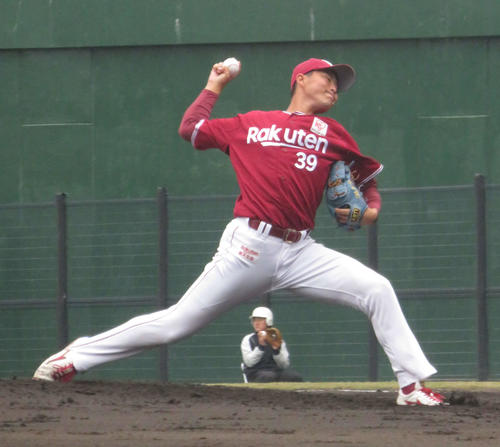 紅白戦に登板して1回無失点と好投した楽天引地（撮影・桑原幹久）