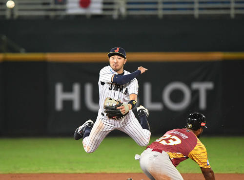 広島菊池涼介（2019年11月5日撮影）
