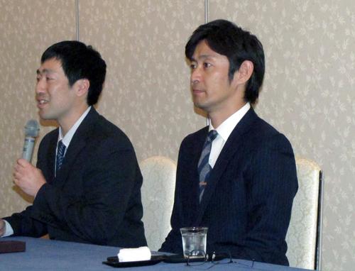会見を行った江尻氏（右）と北海道ベースボールアカデミー出合代表（撮影・村上秀明）