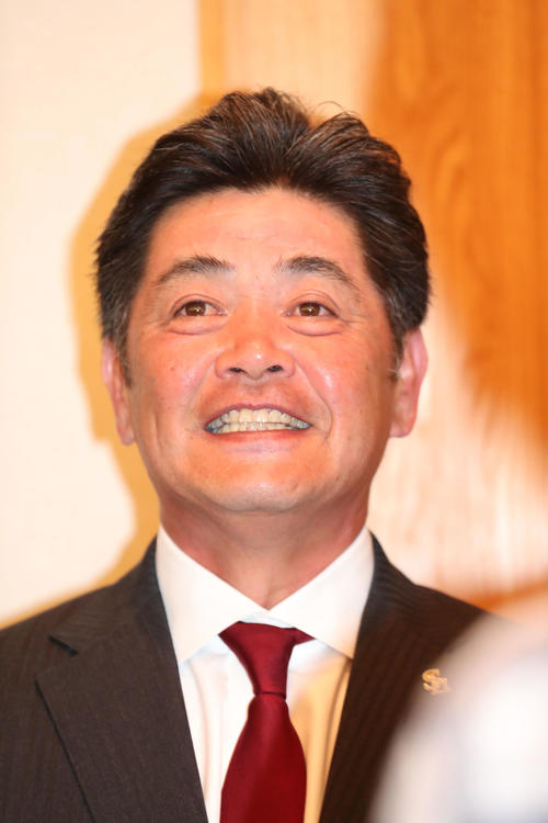 2年連続4度目の「正力松太郎賞」を喜ぶ工藤公康監督、休日に楽しんだゴルフのスコアを聞かれ笑顔？？（撮影・梅根麻紀）