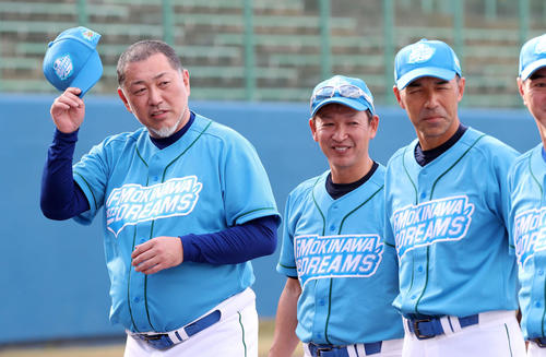 ドリームマッチに参加した清原氏（左）（撮影・鈴木正人）