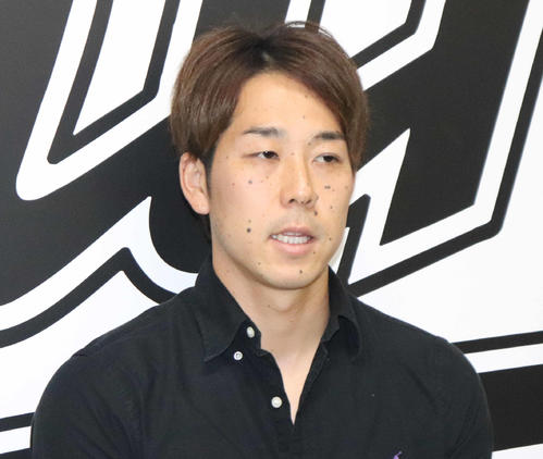 FA権の行使を表明したロッテ鈴木（2019年10月28日撮影）
