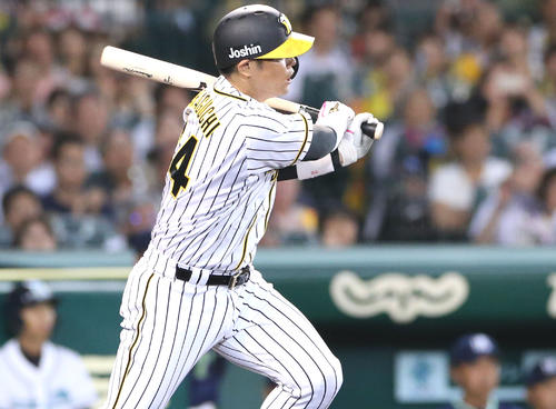 9月19日ヤクルト戦、代打原口は左前打を放つ