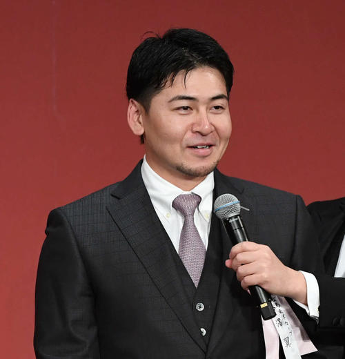 セ・リーグのベストナインに選ばれた広島会沢（2018年11月27日撮影）