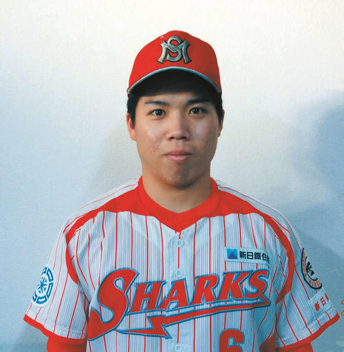 ベストナインを初受賞した日本製鉄室蘭シャークスの小林外野手