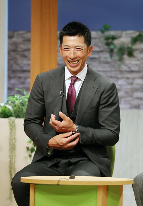 サンテレビ「熱血！タイガース党」に出演し笑顔を見せる阪神矢野監督（撮影・前田充）