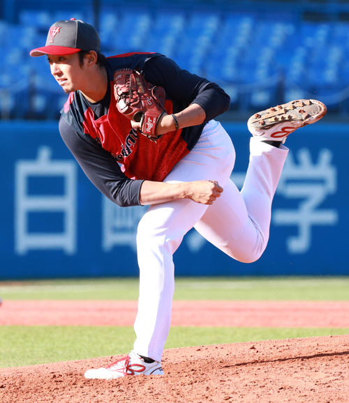 力投する元楽天の横山