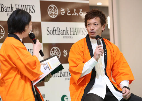 ふるさと納税サイト「さとふる」ホークス応援フェスタ2019のイベントに参加した松田宣浩（撮影・梅根麻紀）