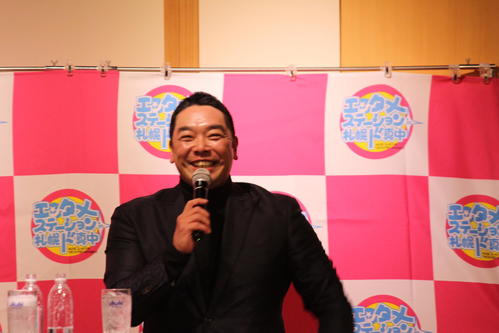 札幌市内でトークショーに出演する巨人阿部2軍監督