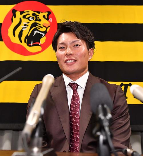 契約更改し会見する北條史也（撮影・上田博志）