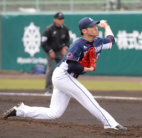 西武高橋朋（2016年2月27日撮影）
