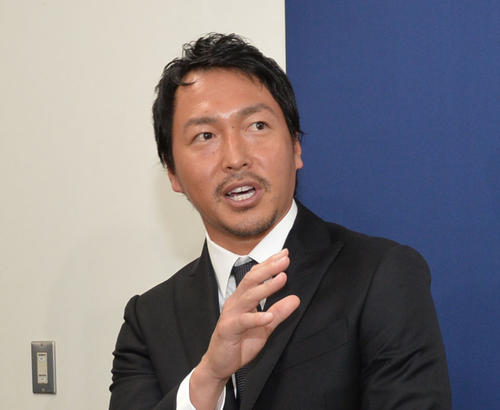 契約更改を終え「球団からはもっとできる」と期待が込められたことを明かした広島長野（撮影・和賀正仁）