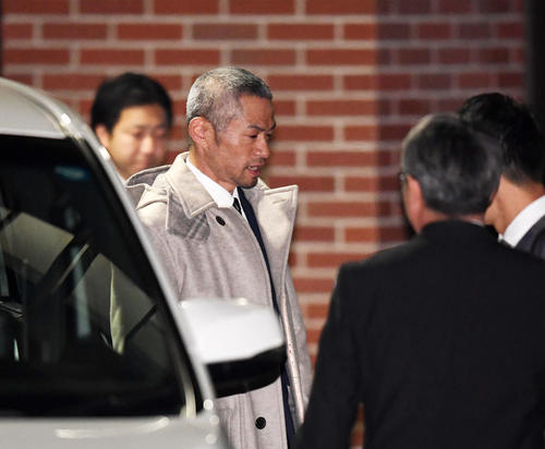2019年度学生野球資格回復制度NPBプロ研修会の講義を終え引き揚げるイチロー氏（マリナーズ会長付特別補佐兼インストラクター）（撮影・横山健太）