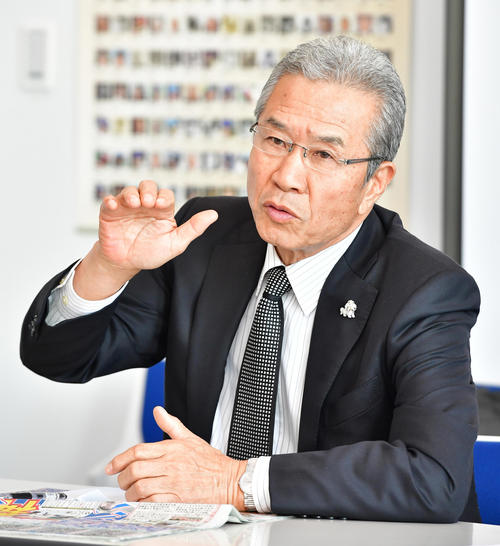 山田久志氏