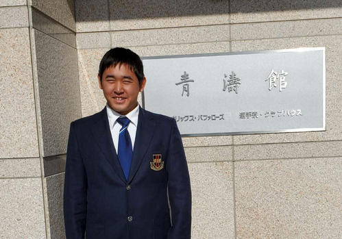 オリックス1位宮城は球団寮の青濤館を施設見学した
