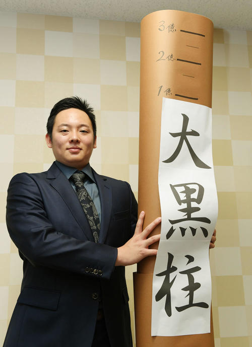 家庭とチームの大黒柱を目指す楽天松井（撮影・滝沢徹郎）