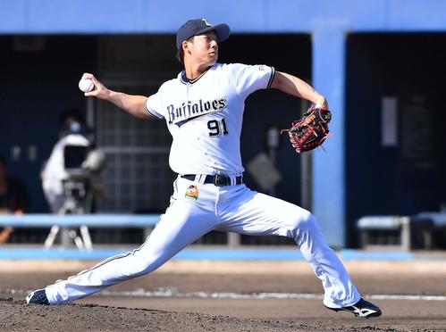 トライアウトで投球する岩本輝氏（2019年11月12日撮影）