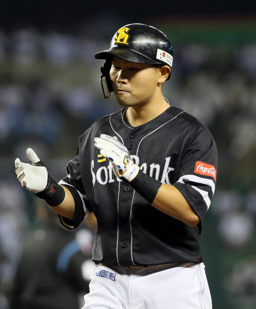 ソフトバンク中村晃（19年10月撮影）