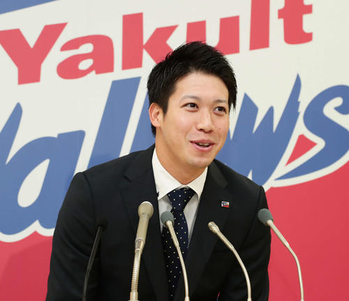 球団史上最高額で契約を更改したヤクルトの山田哲人（撮影・丹羽敏通）