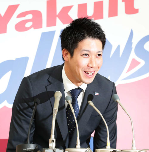 球団史上最高額で契約を更改したヤクルトの山田哲（撮影・丹羽敏通）