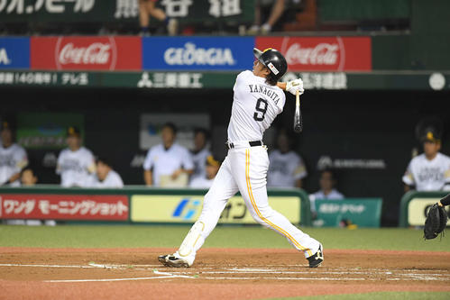 本塁打を放つ柳田（19年9月1日撮影）