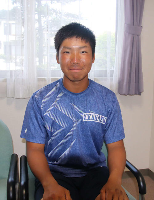 将来は、人道支援の道に進みたいと話す国学大・伊藤（撮影・保坂淑子）