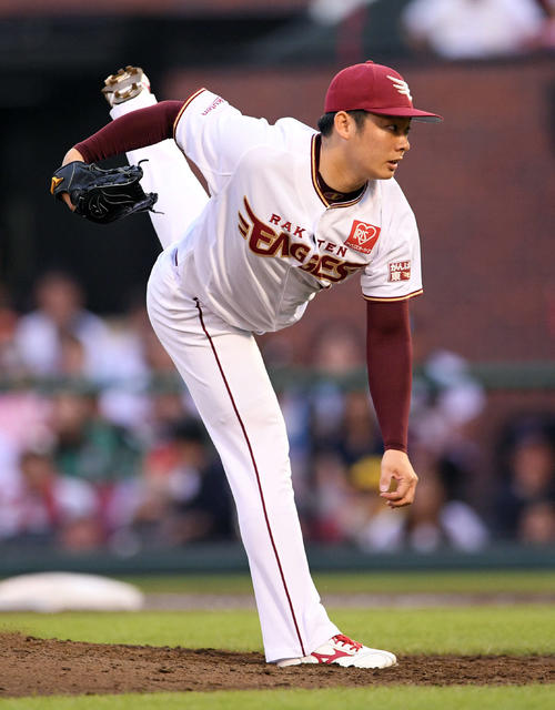 楽天対日本ハム　楽天3番手で登板し9回を抑えた松井裕樹（19年9月1日撮影）