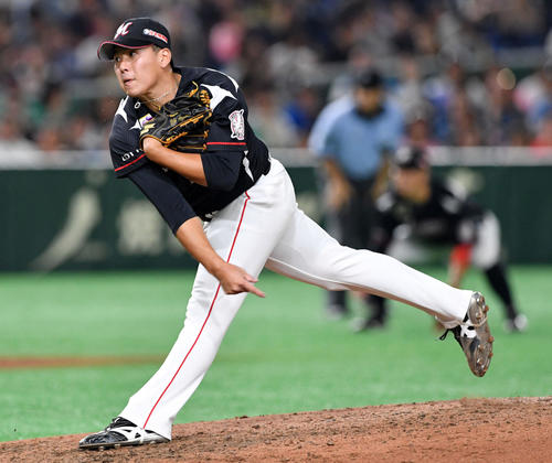 ロッテ東妻勇輔（2019年8月13日撮影）