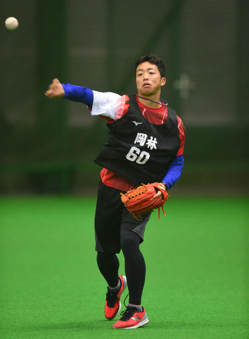 岡林勇希