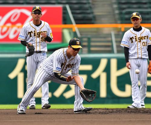 19年10月、秋季練習でノックを受ける大山