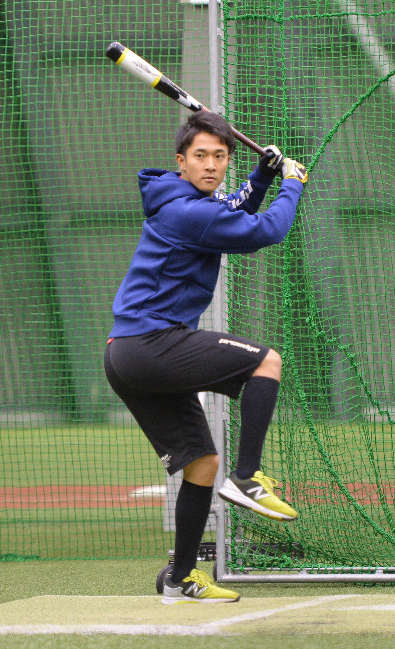 休日を返上して打撃練習するソフトバンク5位柳町（撮影・今浪浩三）