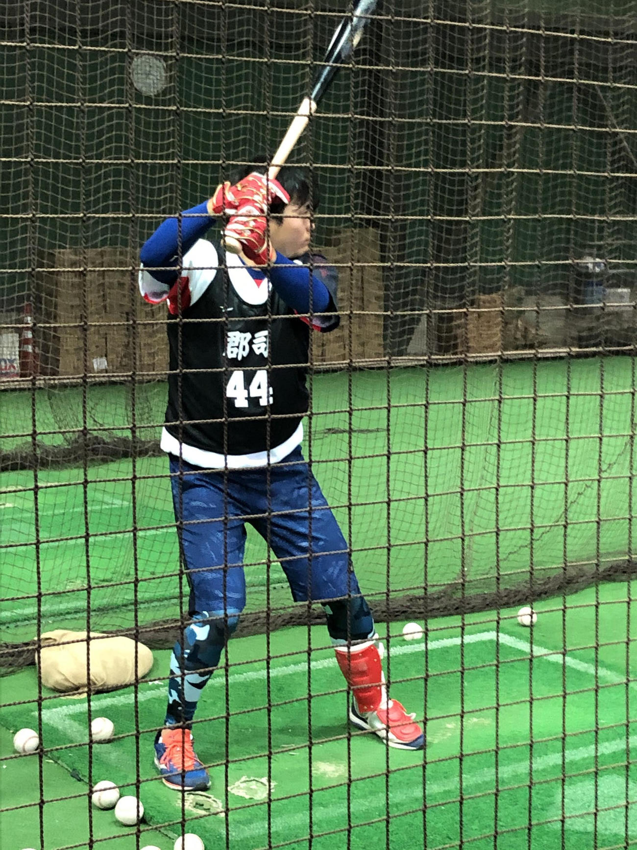 休日返上でマシン打撃を行う中日ドラフト4位の郡司