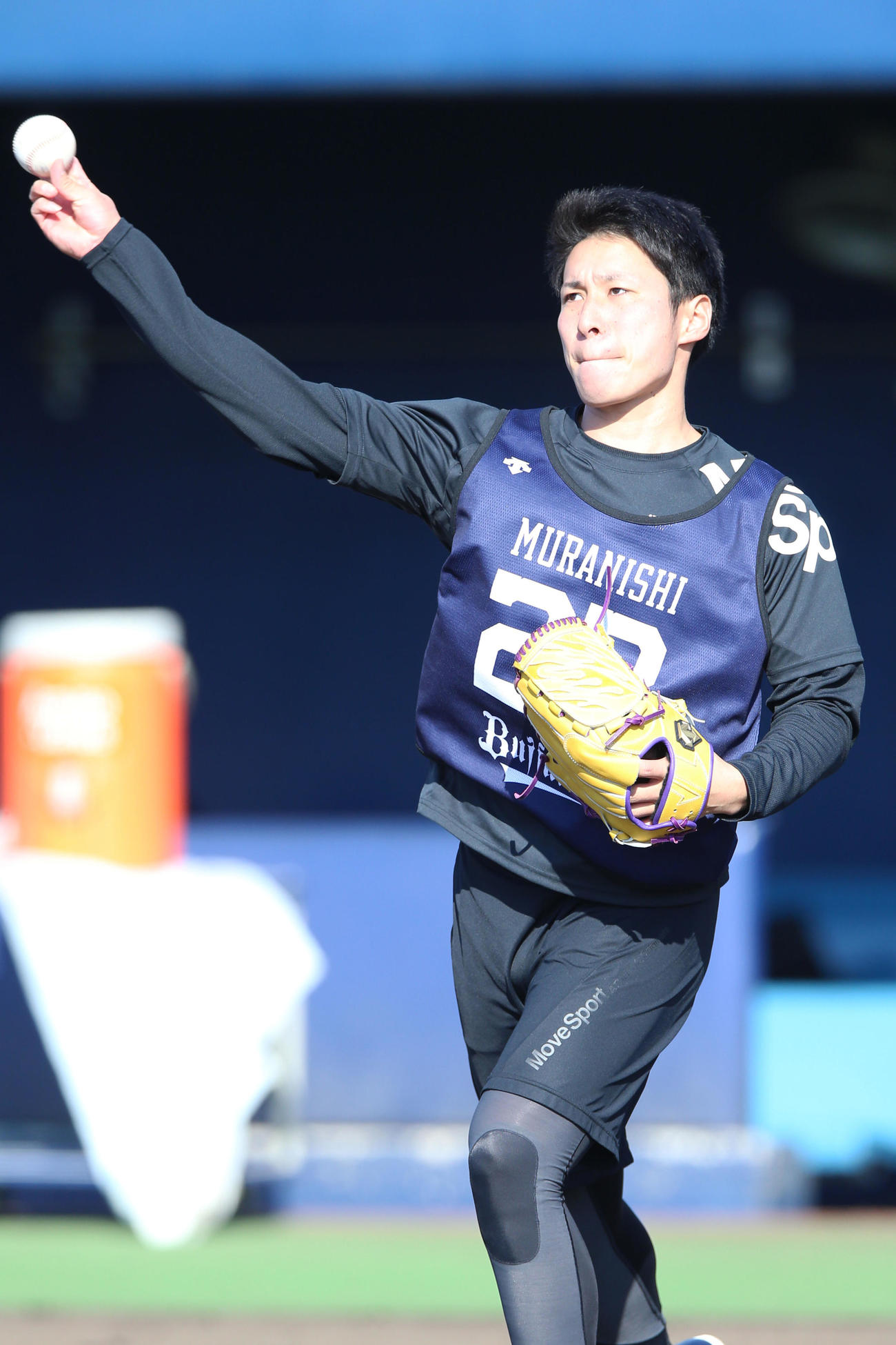 オリックス村西（20年撮影）