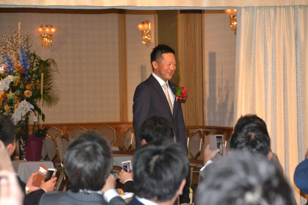 上宮高校野球部OB会主催の監督就任祝賀会に出席した楽天三木監督