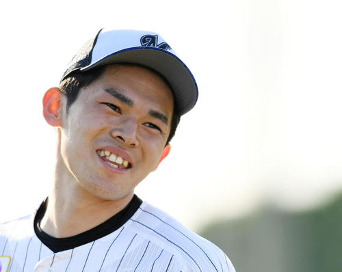 佐々木朗希は名演出家、同僚の誕生日サプライズ成功 - プロ野球 : 日刊