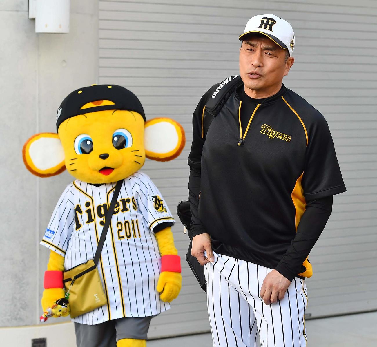 山本昌氏