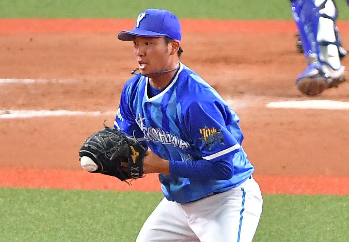 19年8月22日、阪神戦で木浪の打球がグラブにはさまり適時内野安打を許す斎藤